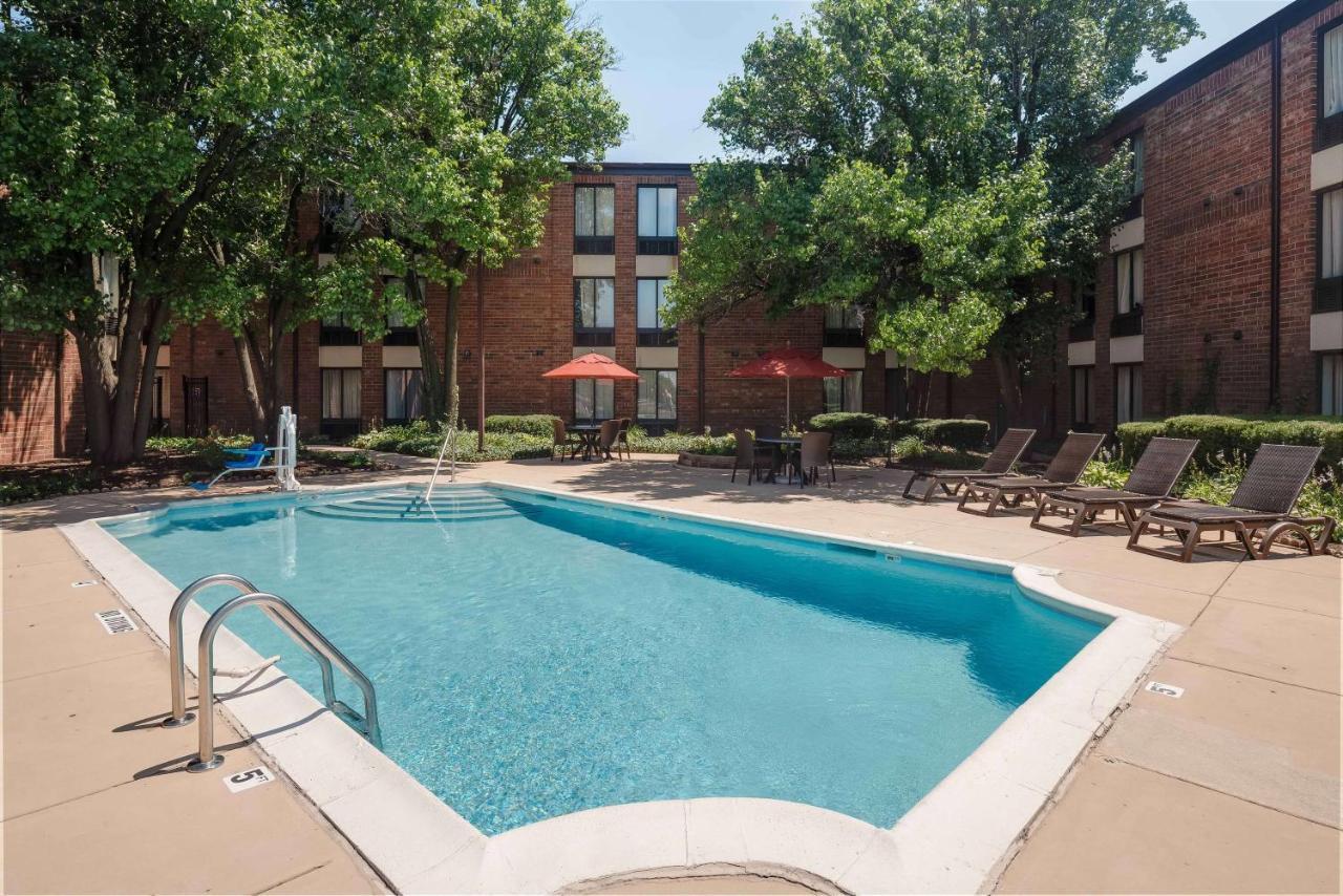 Best Western Chicago - Downers Grove Exterior foto
